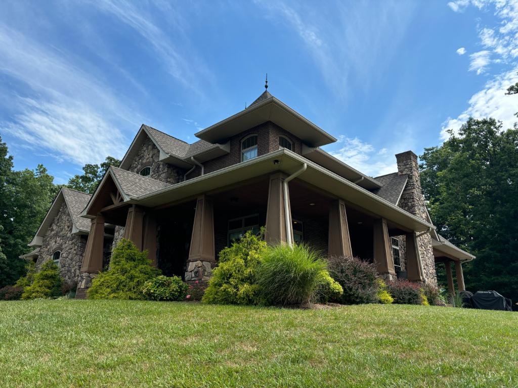 House and concrete washing in pleasant view tn